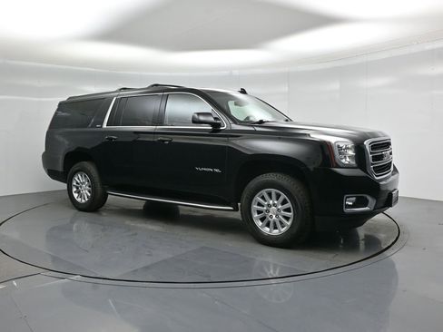 Used 2019 GMC Yukon XL SLT w/ Open Road Package image 23