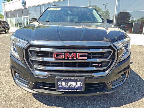 Used 2022 GMC Terrain AT4 AWD/4WD image 2