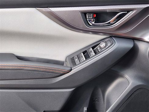 Certified 2021 Subaru Crosstrek 2.5i Limited w/ Moonroof Package 2 image 25