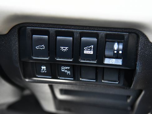 Used 2022 Subaru Ascent Touring image 34