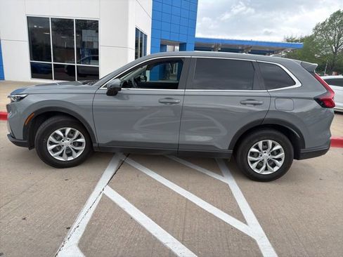 Used 2024 Honda CR-V LX image 8