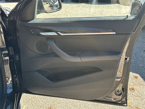Used 2018 BMW X1 xDrive28i image 14