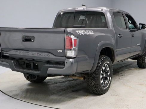 Used 2020 Toyota Tacoma TRD Off-Road w/ Technology Package image 10