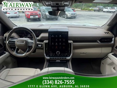 Used 2025 GMC Yukon Denali w/ Denali Reserve Package AWD/4WD image 15