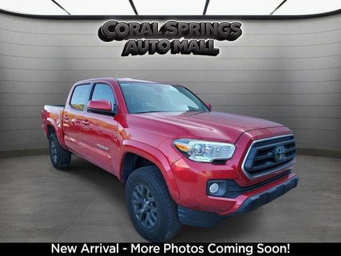 Used 2020 Toyota Tacoma SR5 RWD image 1