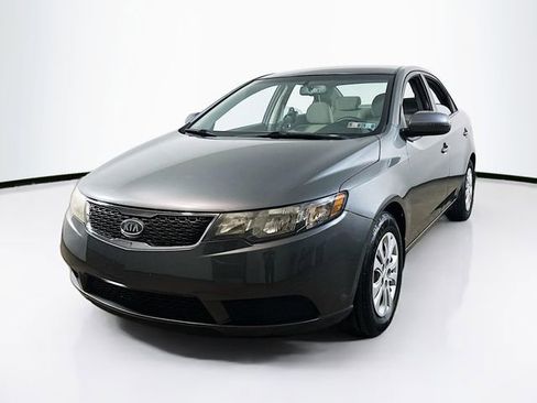 Used 2013 Kia Forte EX image 3