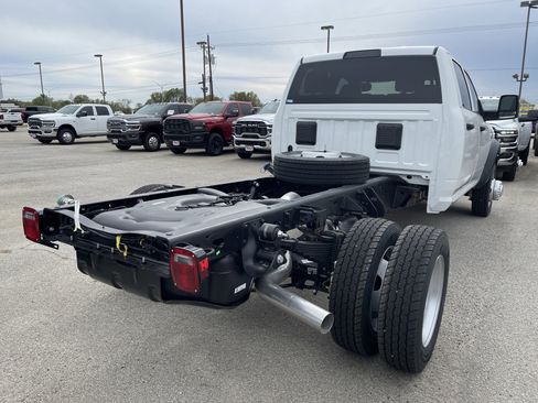 New 2026 RAM 5500 Tradesman w/ Chrome Appearance Group image 4