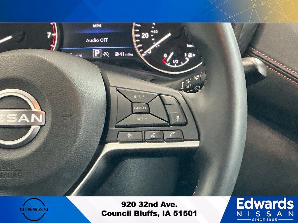 Used 2025 Nissan Sentra SR FWD image 15