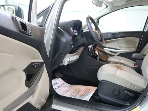 Used 2020 Ford EcoSport S image 9