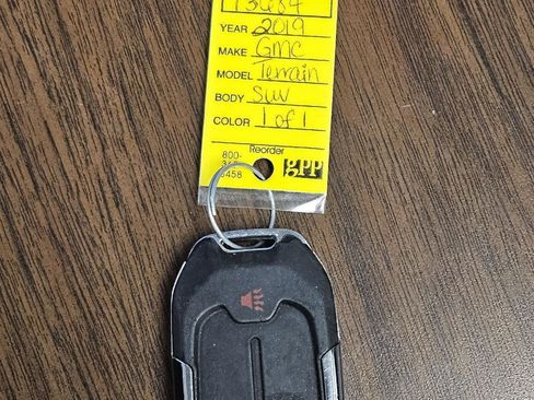 Used 2019 GMC Terrain SLT image 28