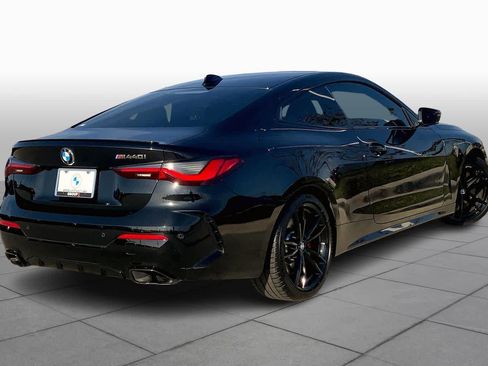 Used 2023 BMW M440i Coupe image 11