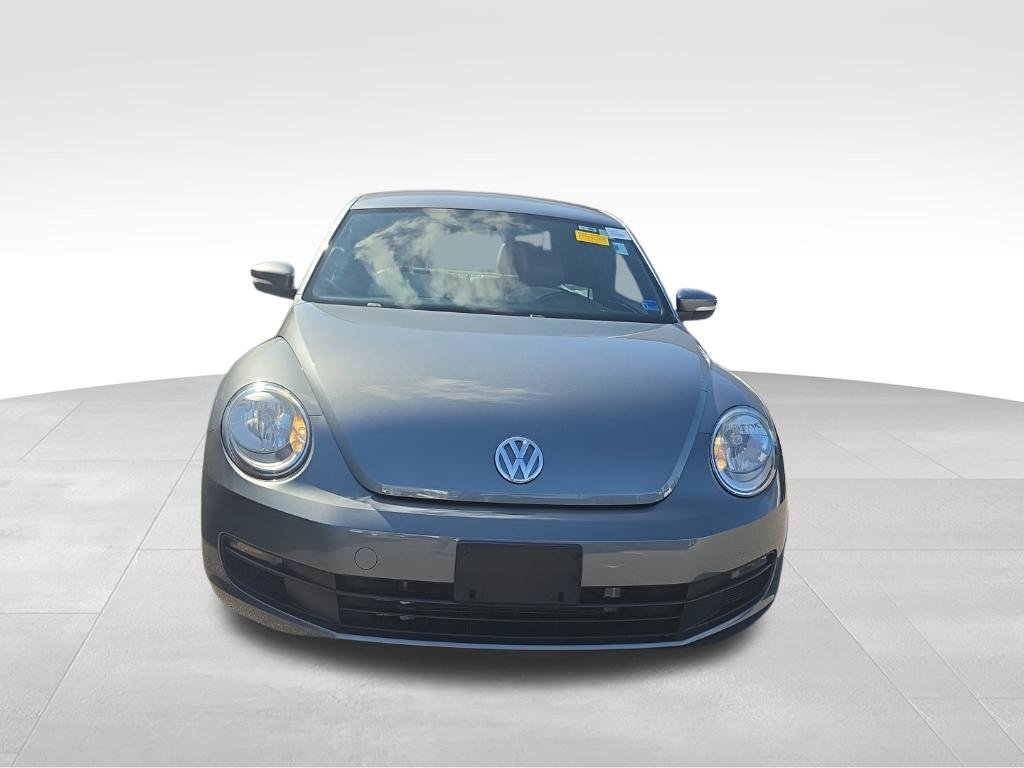 Used 2016 Volkswagen Beetle 1.8T Classic FWD image 9