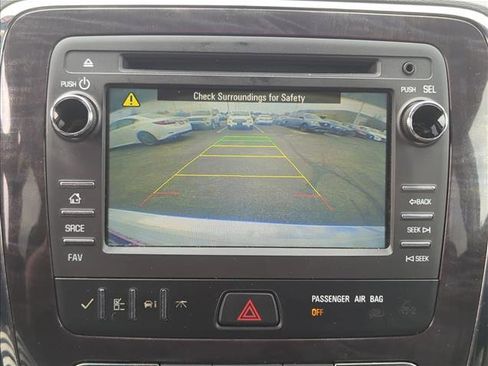 Used 2017 Buick Enclave Leather image 12