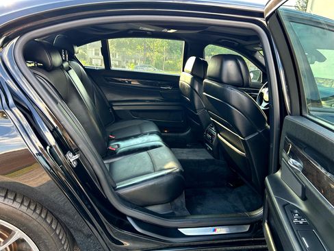 Used 2011 BMW 750Li image 15