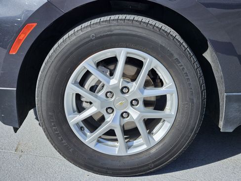 Used 2022 Chevrolet Equinox LT image 13