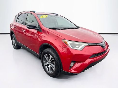 Used 2016 Toyota RAV4 XLE image 1