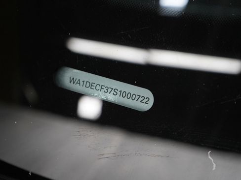 Used 2025 Audi Q3 2.0T Premium image 31