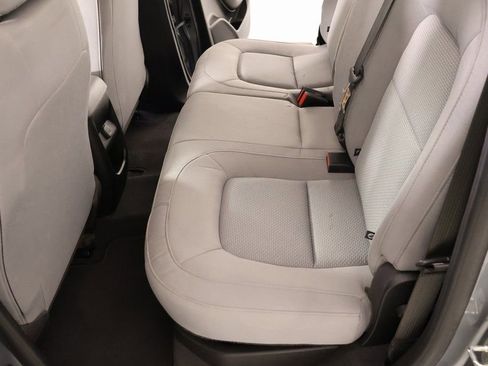 Used 2022 Chevrolet Colorado W/T image 11