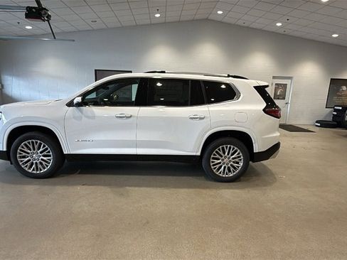 New 2026 GMC Acadia Denali w/ Super Cruise Package image 4