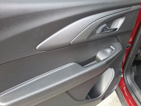 Used 2025 Chevrolet TrailBlazer LT image 19