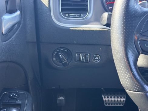 Used 2019 Dodge Charger R/T image 14