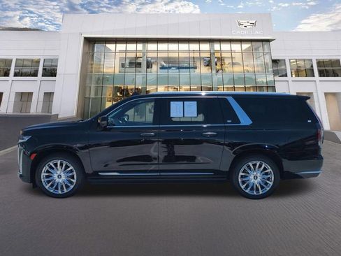 Certified 2023 Cadillac Escalade ESV Premium Luxury w/ Performance Package AWD/4WD image 8