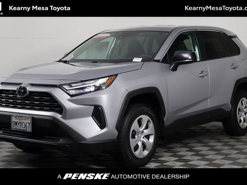 Used 2024 Toyota RAV4 LE image 1