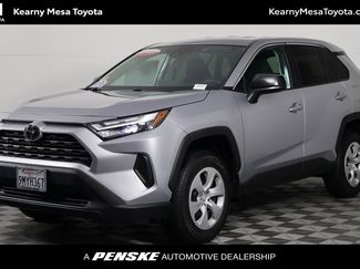 Used 2024 Toyota RAV4 LE video 1