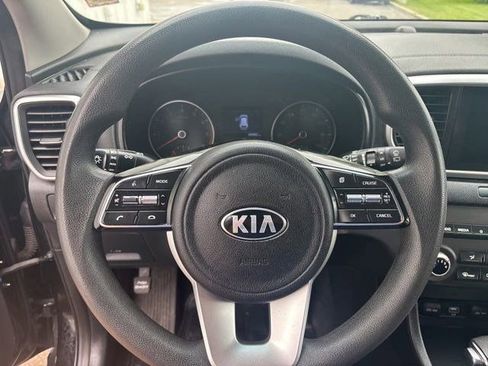Used 2022 Kia Sportage LX FWD image 16
