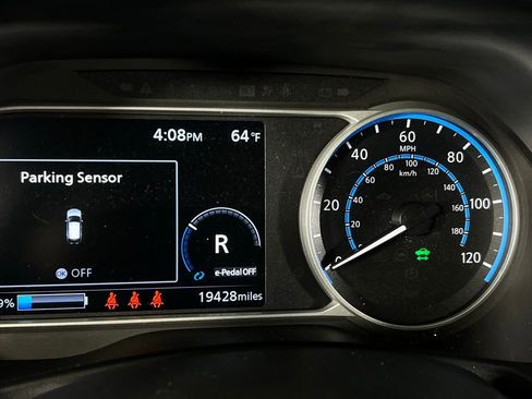 Used 2024 Nissan Leaf S image 19