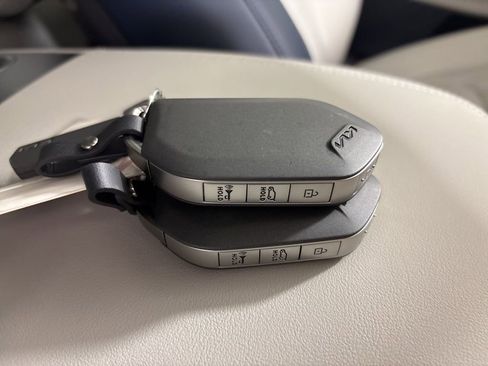 New 2026 Kia Carnival EX image 51