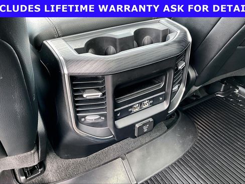 Used 2024 RAM 1500 Laramie AWD/4WD image 28