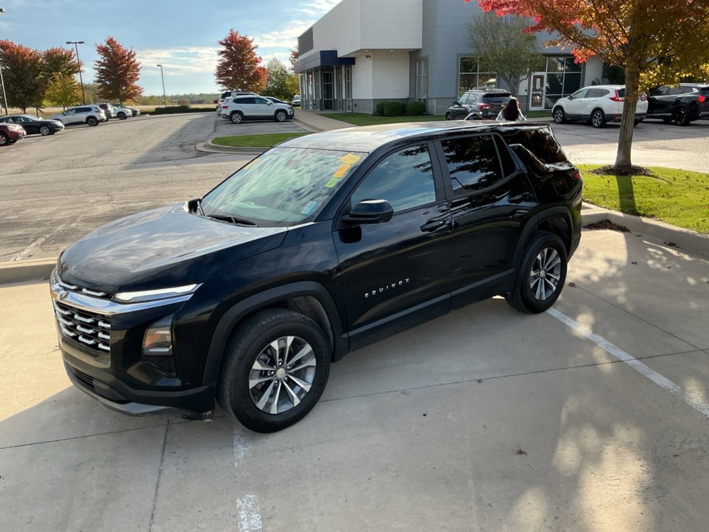 Used 2025 Chevrolet Equinox LT FWD image 5