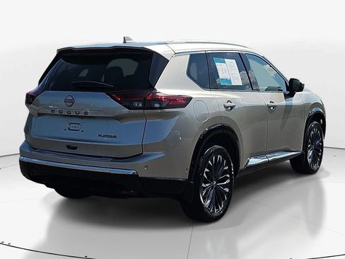 Used 2024 Nissan Rogue Platinum w/ Platinum Premium Package FWD image 6