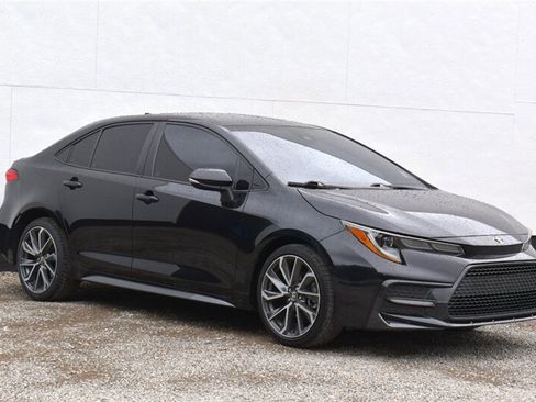 Used 2021 Toyota Corolla SE FWD image 1