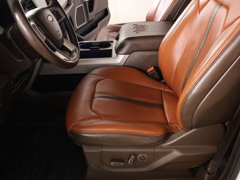 Used 2021 Ford F250 King Ranch w/ King Ranch Ultimate Package AWD/4WD image 12
