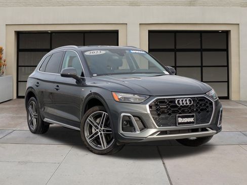 Used 2023 Audi Q5 e Premium w/ Convenience Package image 33