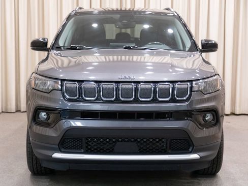Used 2022 Jeep Compass Limited AWD/4WD image 3