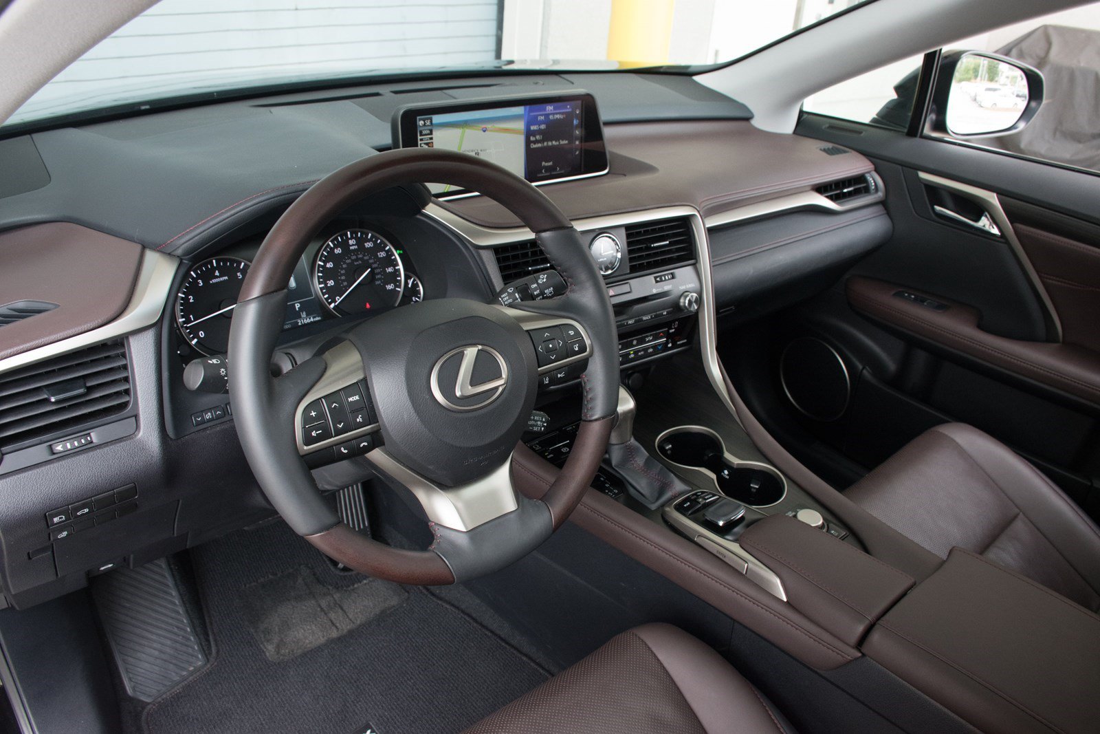 Used 2017 Lexus RX 350 FWD w/ Premium Package image 40
