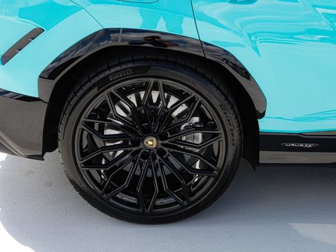 Used 2025 Lamborghini Urus SE AWD/4WD image 5