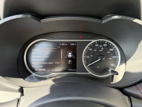 Used 2025 Nissan Versa SR w/ Trunk Package FWD image 18