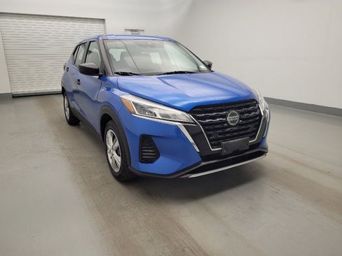 Used 2021 Nissan Kicks S image 13