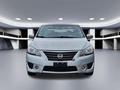 Used 2014 Nissan Sentra SR w/ Premium Package FWD image 9
