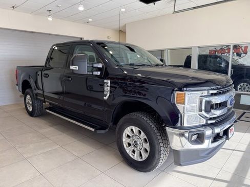 Used 2021 Ford F250 XLT w/ XLT Value Package image 3