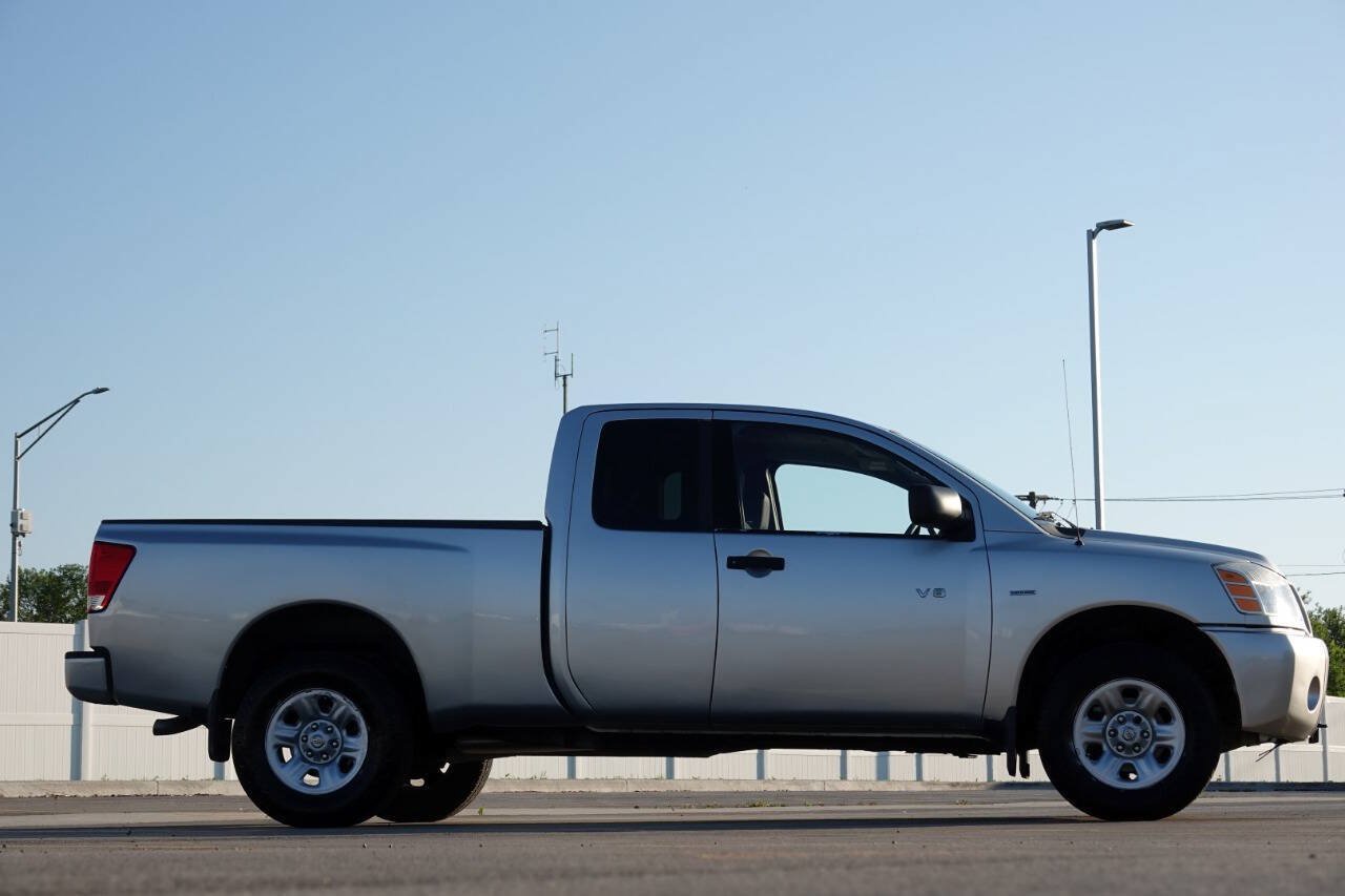 Used 2004 Nissan Titan XE w/ (PRF) Preferred Pkg AWD/4WD image 30