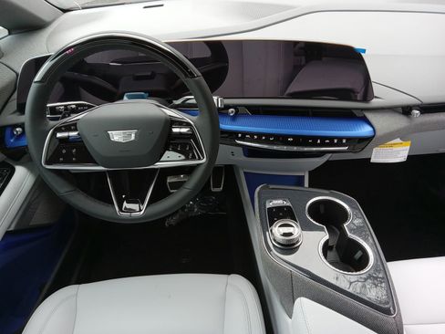 New 2026 Cadillac Optiq Sport 1 image 15
