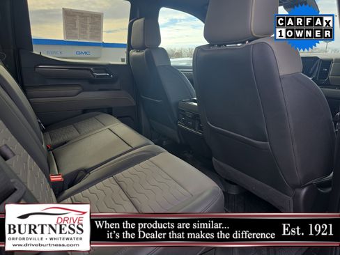 Used 2023 Chevrolet Silverado 1500 ZR2 w/ Technology Package image 12