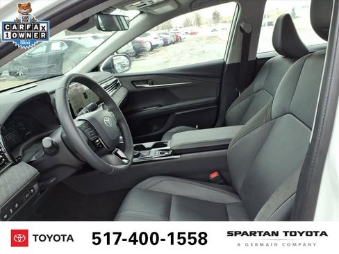 Used 2025 Toyota Camry XLE image 13