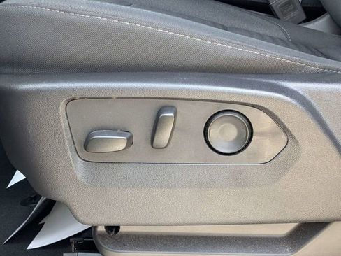 Used 2024 Chevrolet Silverado 1500 Custom w/ Turbomax Blackout Package AWD/4WD image 19