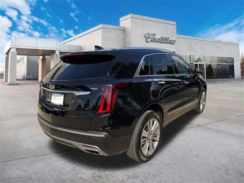 Certified 2025 Cadillac XT5 Premium Luxury image 3